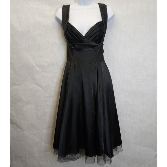 Hearts & Roses London Sweetheart Dress Sz L Pleated Bust Fit & Flare Black Satin - Picture 1 of 15